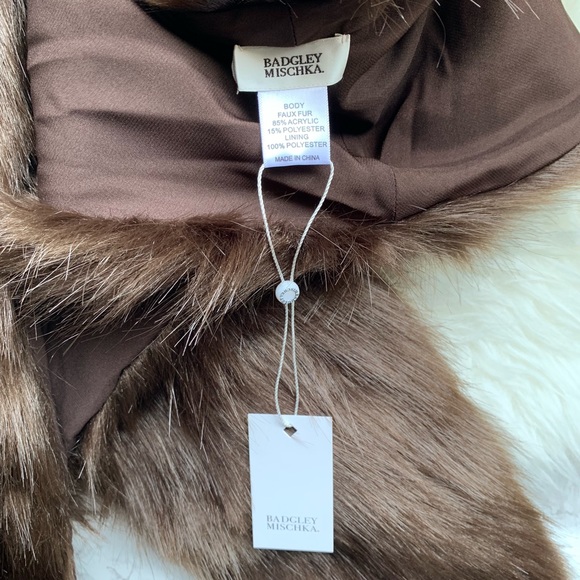Badgley Mischka Faux Mink Stole Shawl NWT Brown  - Picture 2 of 8